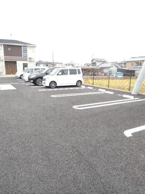 ビクトルⅡ（105） 駐車場