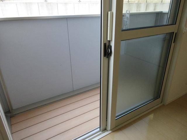 cle du bonheur(ｸﾚﾄﾞﾎﾞﾇｰﾙ)　２番館（105） バルコニー