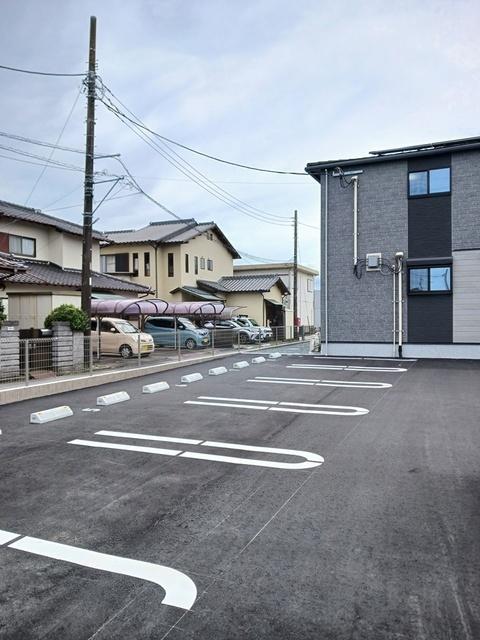 メゾン　ミルト（202） 駐車場