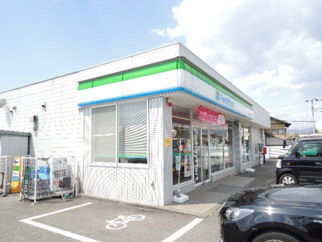 ファミリーマート東小泉店：230m