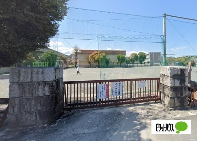 富士宮市立大宮小学校：1099m
