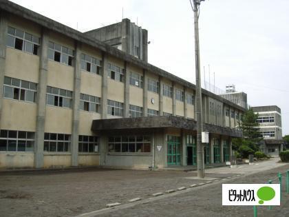 沼津市立香貫小学校：1419m