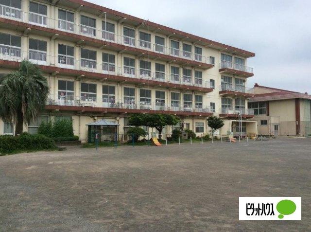 三島市立徳倉小学校：826m