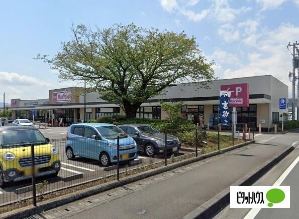 マックスバリュ富士宮朝日町店：679m