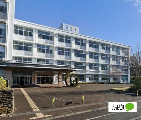 静岡県立富岳館高校：2424m
