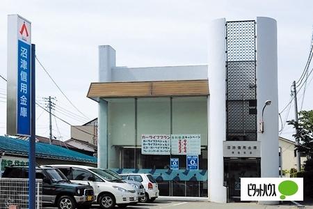 沼津信用金庫須走支店：465m