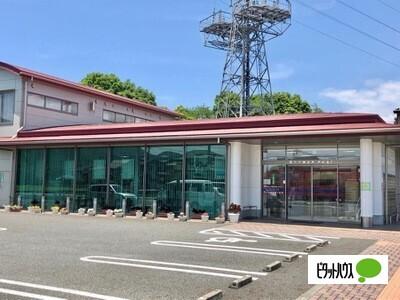 富士信用金庫岩松支店：881m