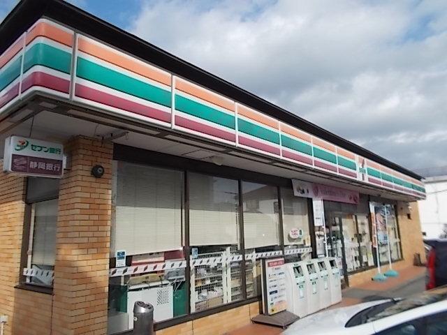 セブンイレブン富士比奈店：450m