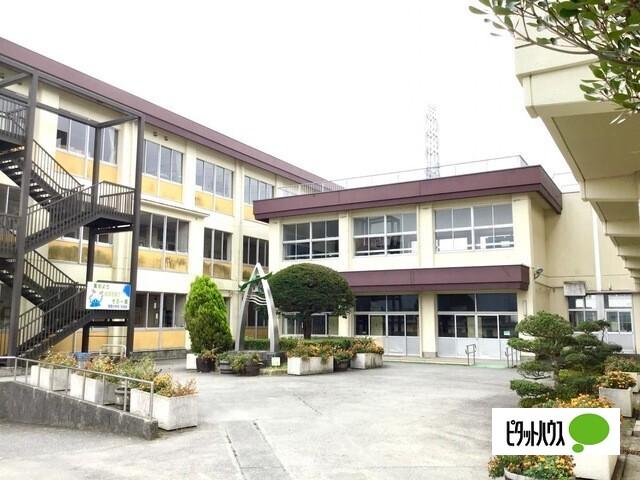 御殿場市立原里中学校：1307m