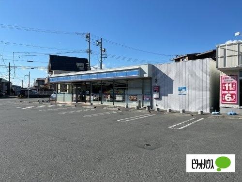 ローソン沼津岡宮南店：714m