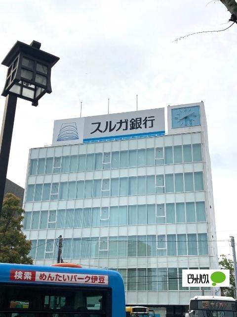 スルガ銀行三島セントラル支店：1096m
