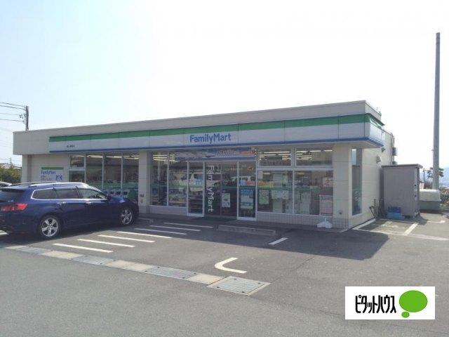ファミリーマート富士厚原店：695m
