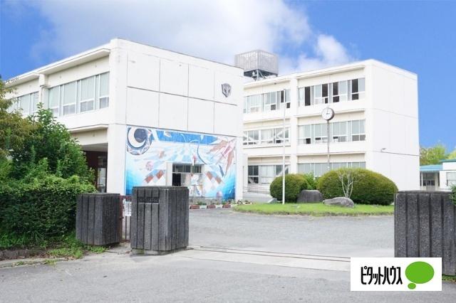 裾野市立東中学校：1230m