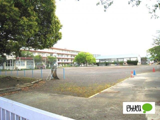 三島市立南小学校：1106m