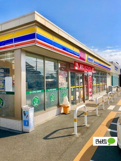 ミニストップ富士横割1丁目店：523m