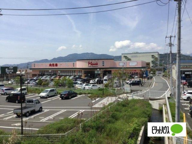 アクロスプラザ富士厚原：691m
