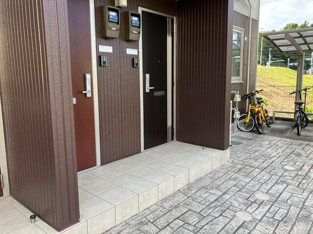 ヒルズ・若松町Ⅲ（103） エントランス