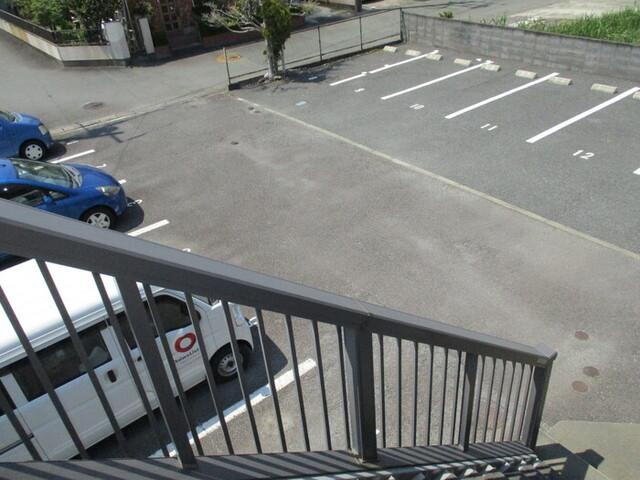 グリーンスクエア（102） 駐車場