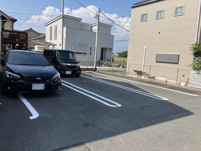 リーヴ カルム（101） 駐車場
