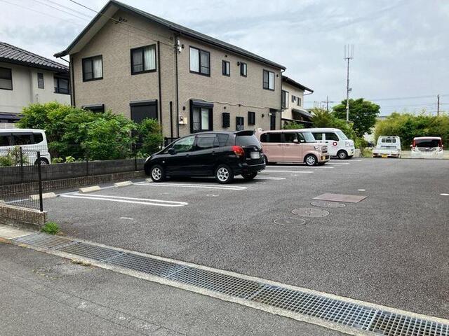ベッラチッタ・ナカスミ（202） 駐車場