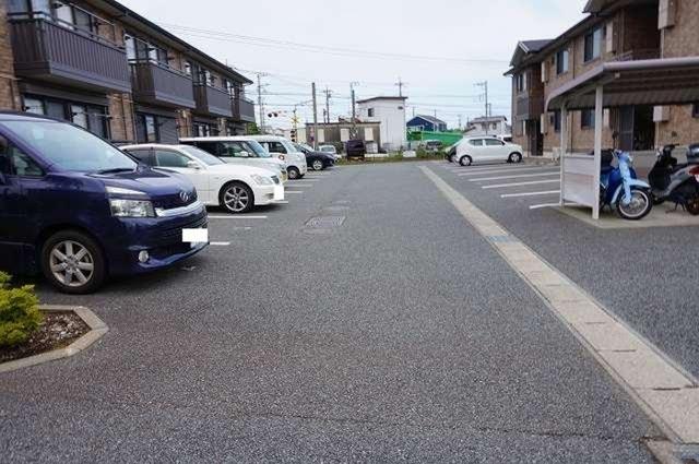 ソレイユ　長沢　Ⅰ（201） 駐車場