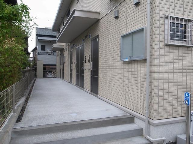 グリーンハイツ八坂東（202） エントランス