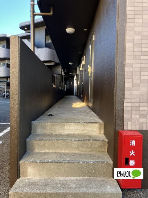 スプランディード（３０３） エントランス