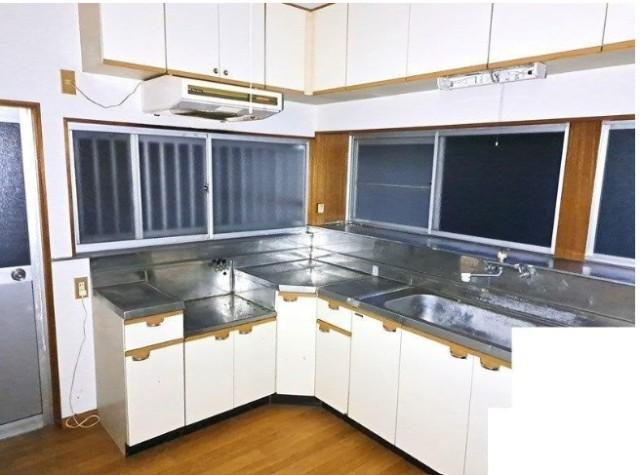 富士市比奈中古戸建 キッチン