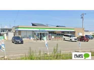 ファミリーマート十文字バイパス店：393m