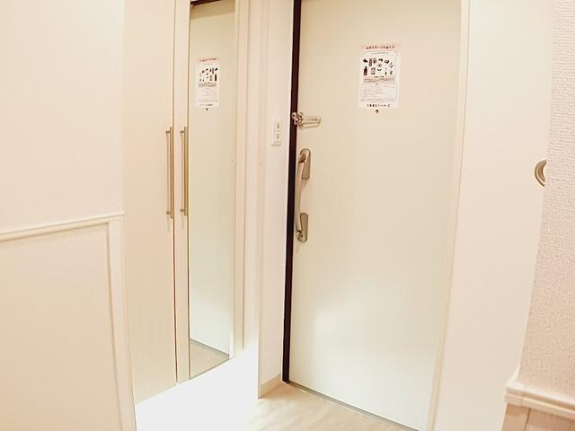 ソレイユ西町Ａ（102） 玄関