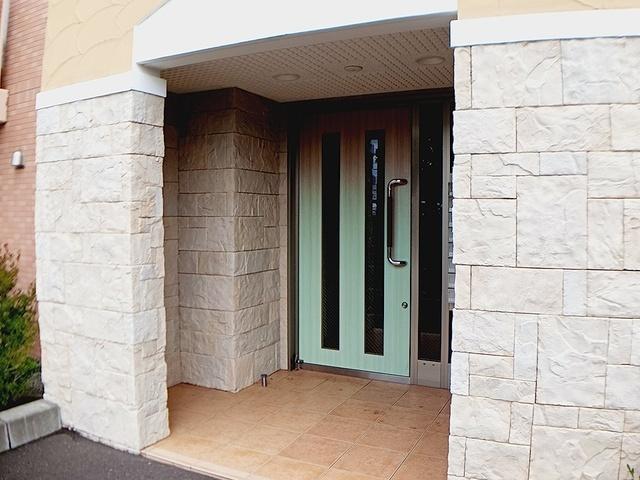ソレイユ西町Ａ（102） エントランス