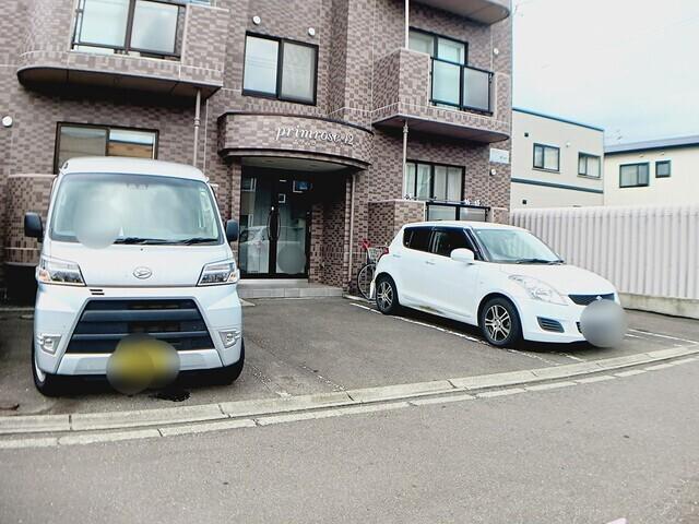 プリムローズ４２（101） 駐車場
