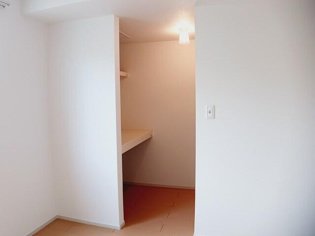 ＡＩＲＹ　ＣＯＵＲＴ（101） 収納