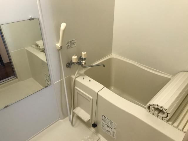 レフュージ川沿 部屋画像