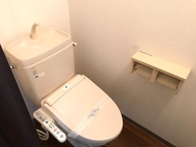 レフュージ川沿 部屋画像