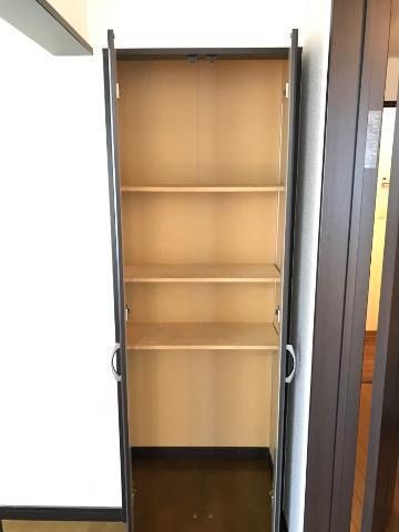 レフュージ川沿 収納