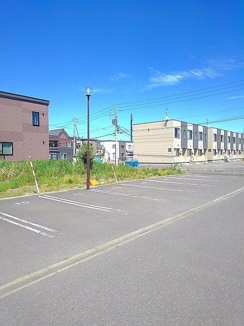 ラルゴプラジャ壱番館（101） 駐車場