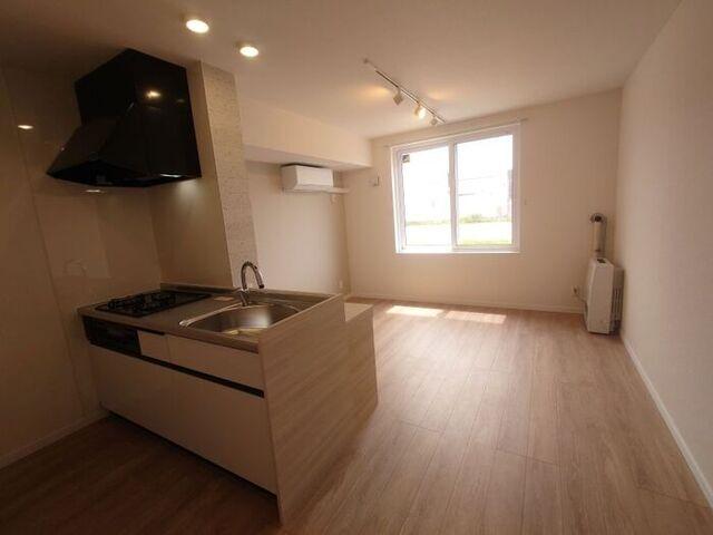 first sky L（205） 部屋画像