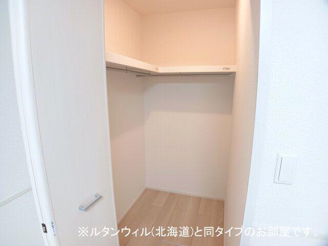 インテルノ　ウエスト（103） 収納