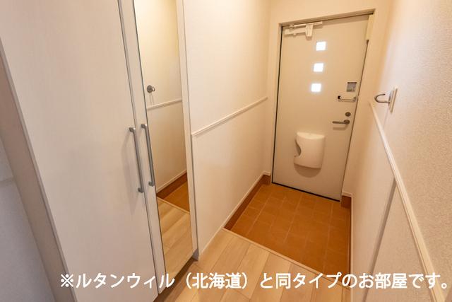 インテルノ　ウエスト（101） 玄関