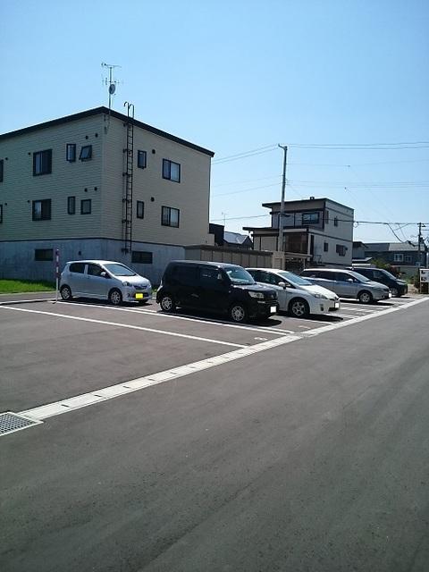 アンソレイエ　弐番館（101） 駐車場