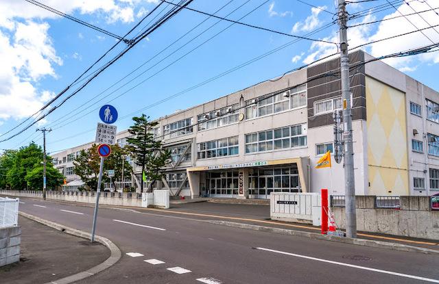 札幌市立明園小学校：400m
