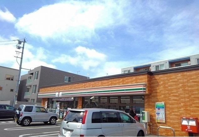 セブンイレブン本町一条店：350m