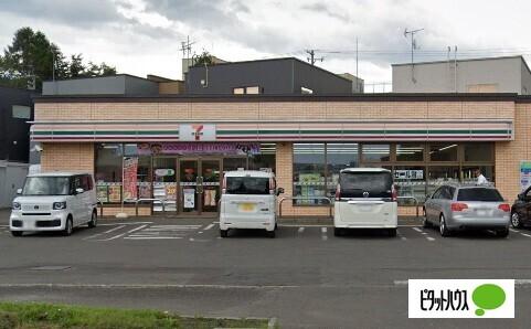 セブンイレブン札幌厚別東2条店：336m