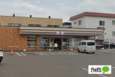セブンイレブン札幌ひばりが丘店：392m