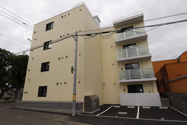 マルシェ八軒（101） 外観