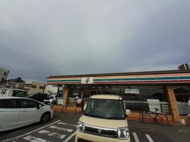 セブンイレブン前橋野中南店：400m