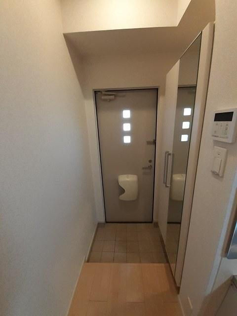 コンフォリアⅡ（101） 玄関