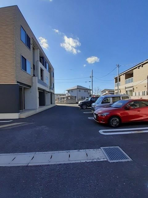 コンフォリアⅡ（101） 駐車場