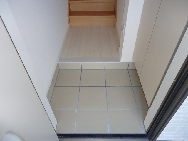 エンタープライズ　ガーデン 玄関